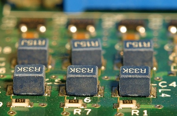 Via Configurations Can Be Used to Connect Decoupling Capacitors
